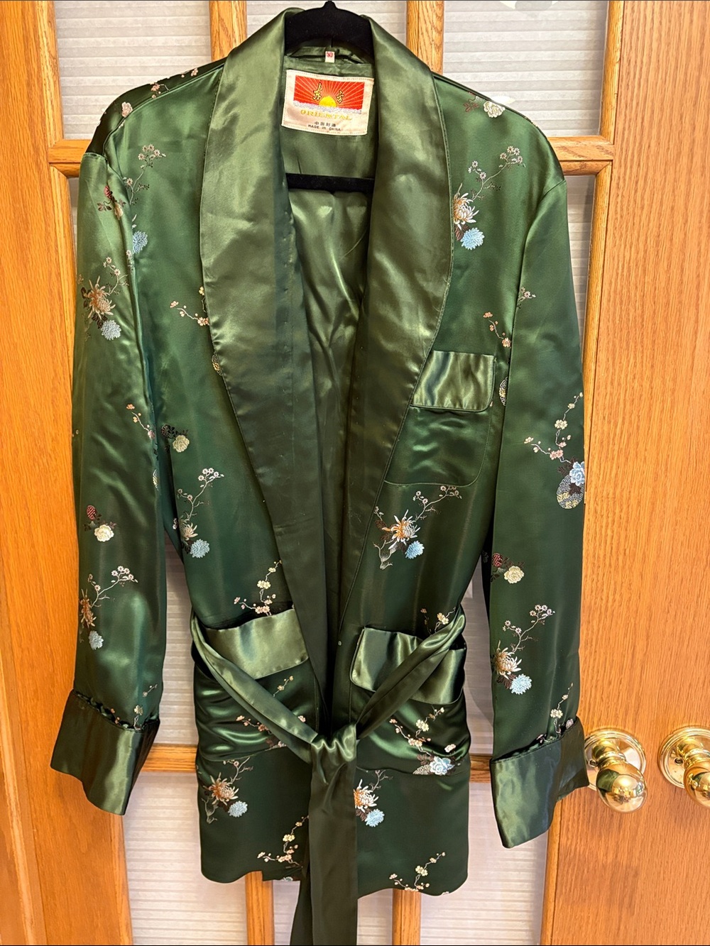 EUC Unique Satin Green Floral Robe Jacket